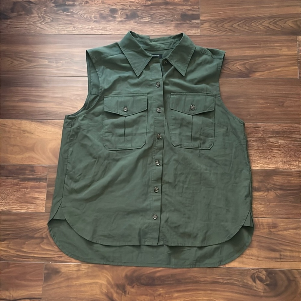 Banana Republic Tree Grove Green Sleeveless Double Pocket Button Down Size L